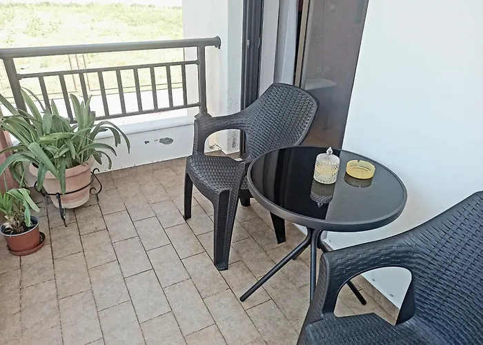 ταξιδιώτες Travellers *